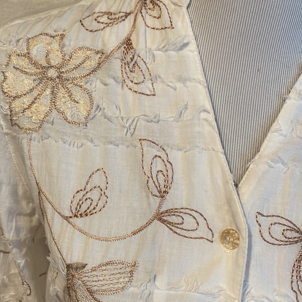Blouse - Picture 3 of 6